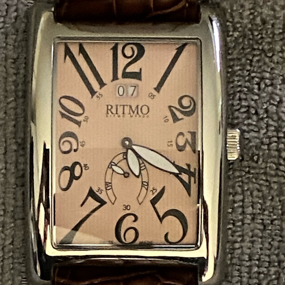 Ritmo Mvndo Gran Data Swiss Ronda Quartz watch in excellent condition.